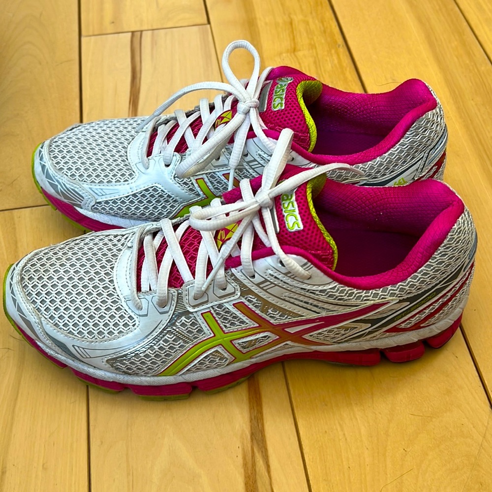ASICS GT-2000 womens size 9.5 running shoe